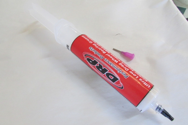 DRP ULTRA LOW DRAG BEARING GREASE; 50g SYRINGE; KLUBER ISOFLEX TOPAS NB52